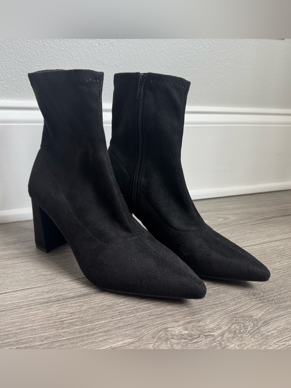 Dolls Kill Black Faux Suede Sock Boots Chunky Block Heel Pointed Toe Size 8